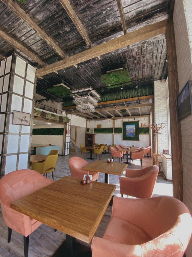 Ritsa Hotel Soukhoumi Extérieur photo
