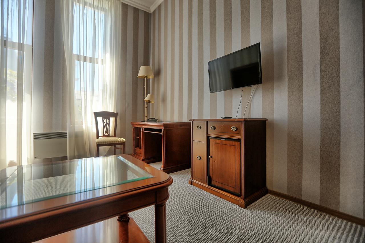 Ritsa Hotel Soukhoumi Extérieur photo